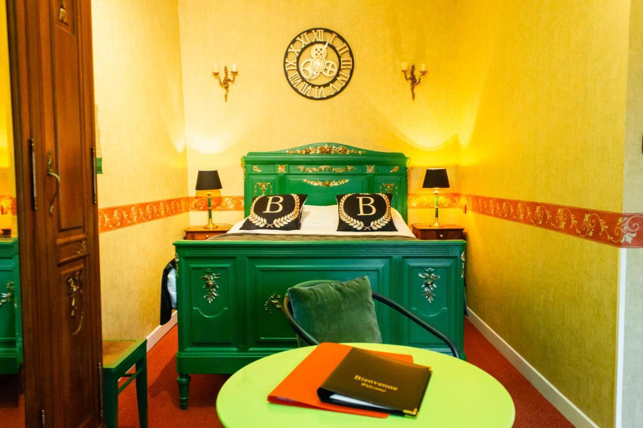 Hotel Le Baron Crémieu Eksteriør billede